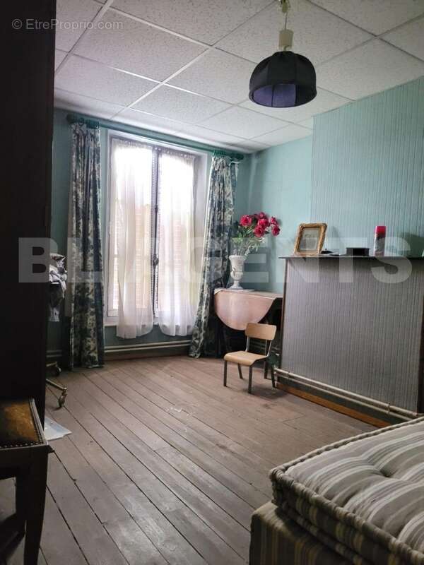 okWhatsApp Image 2022-06-11 at 14 - Maison à NOYEN-SUR-SEINE