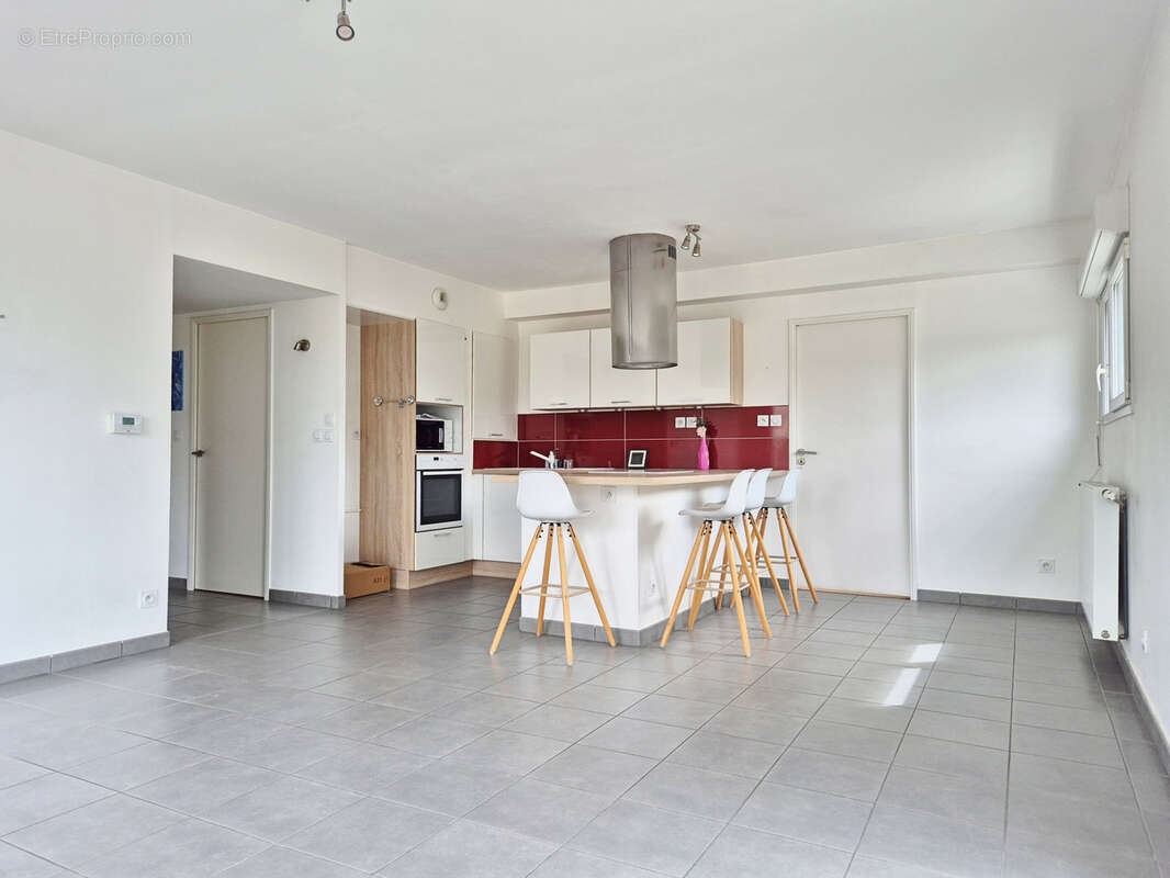 Appartement à NEUVILLE-SUR-SAONE