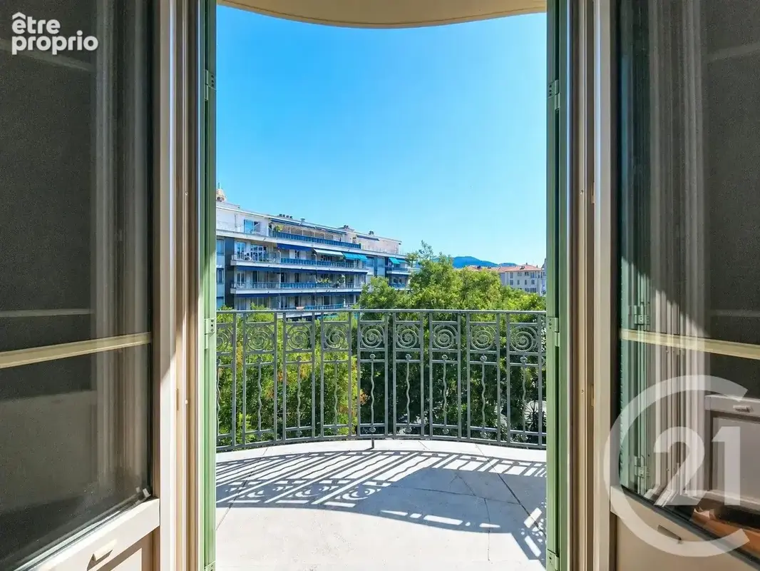 Appartement 4 pièces 120 m² à vendre à Nice (06000) - photo 3