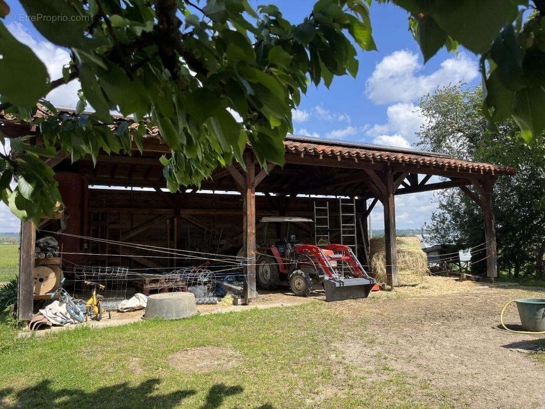 Maison à MARTRES-DE-RIVIERE