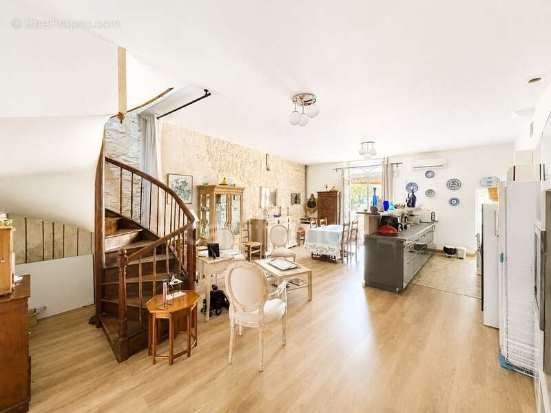 Appartement à PONS