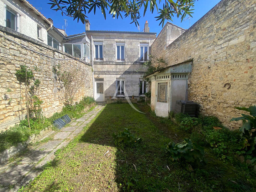 Maison à ROCHEFORT