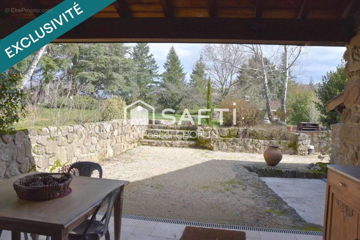 Maison 344 m² à Ardoix  - photo 8
