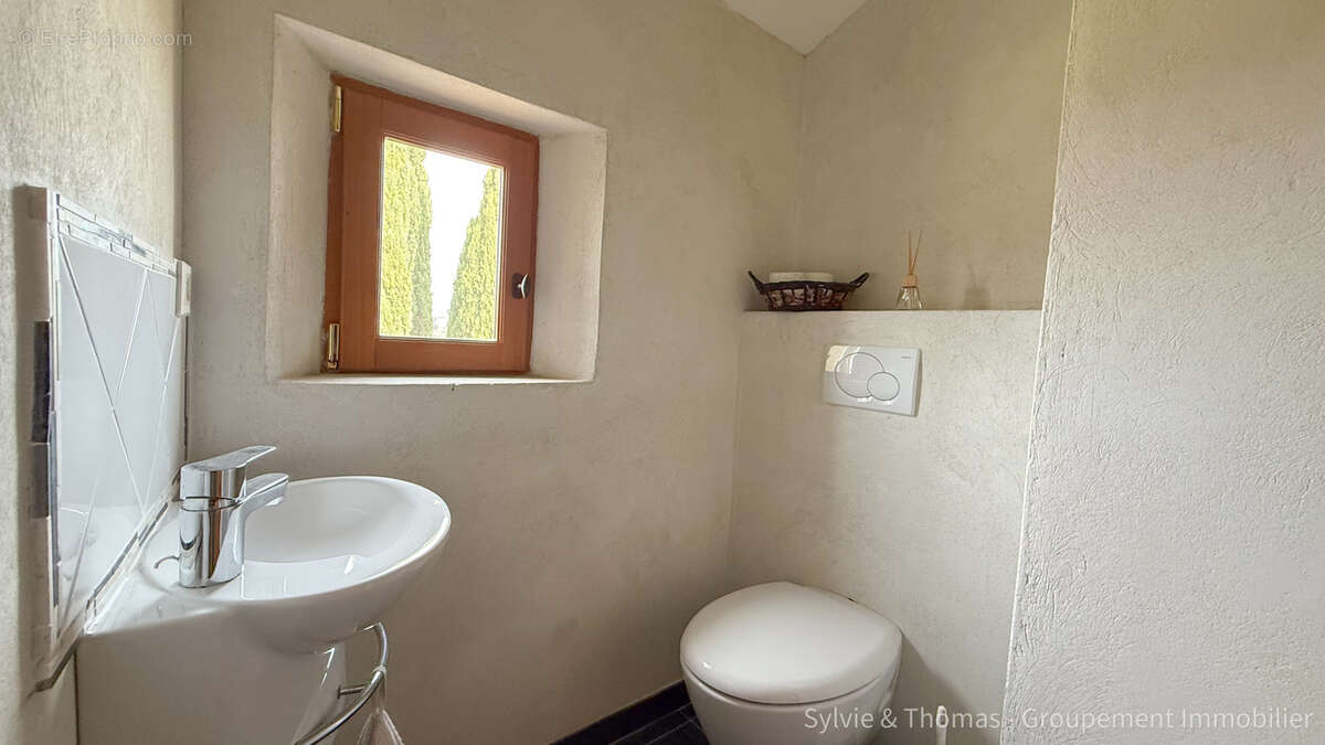 Maison à CADEROUSSE