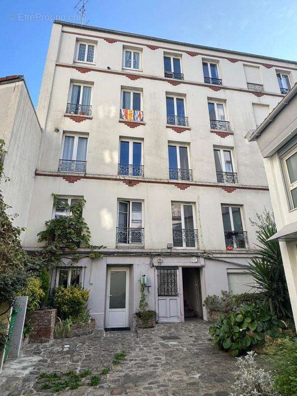 Appartement à PARIS-18E