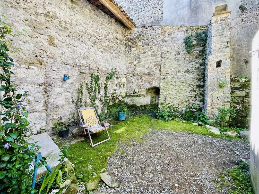Maison à SAVOILLAN