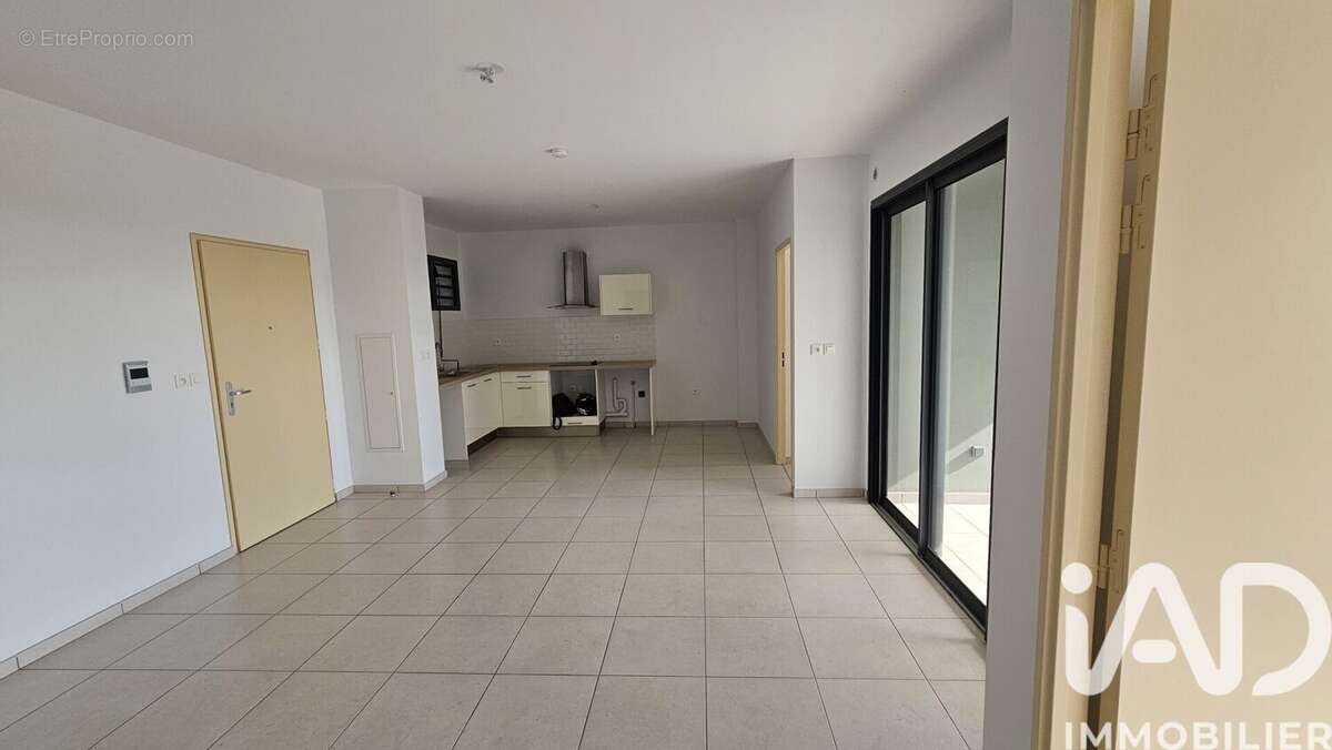 Appartement 57 m² à Saint-Pierre  - photo 9
