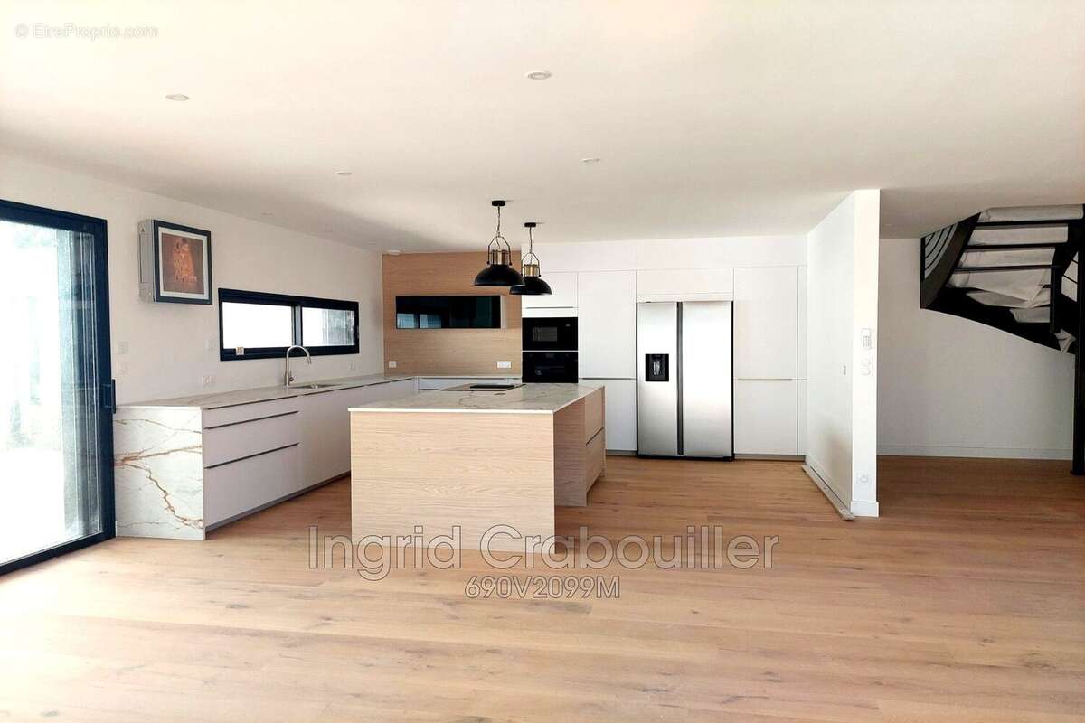 Maison à VAUX-SUR-MER