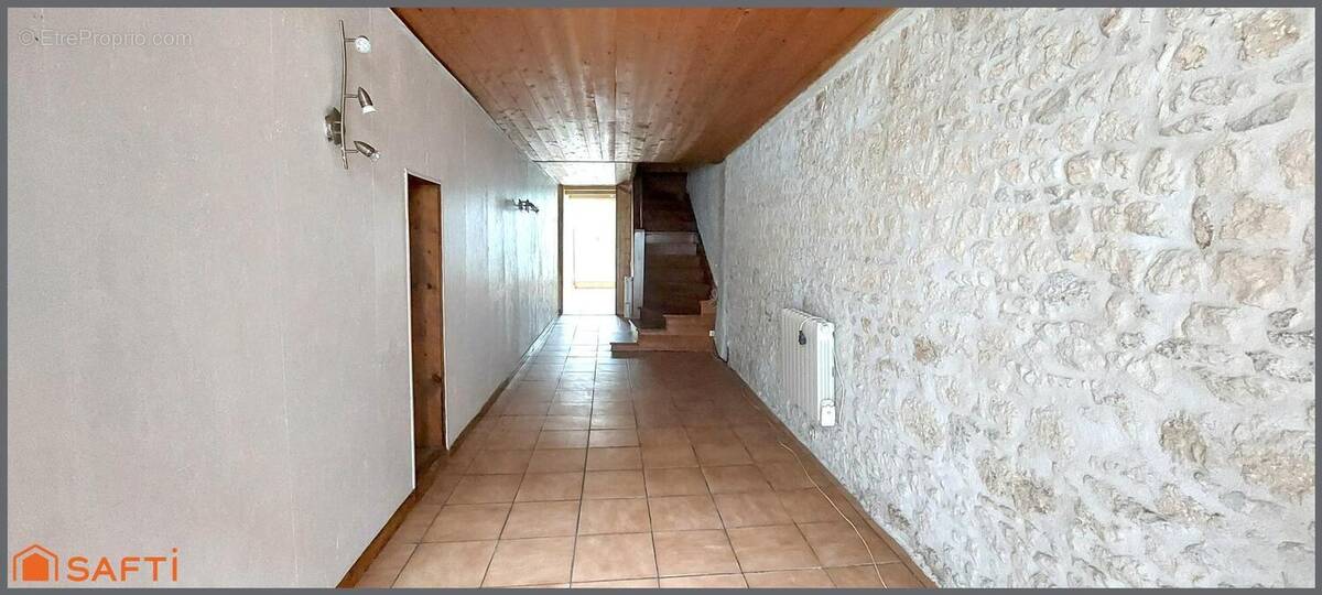 Photo 1 - Maison à MARENNES