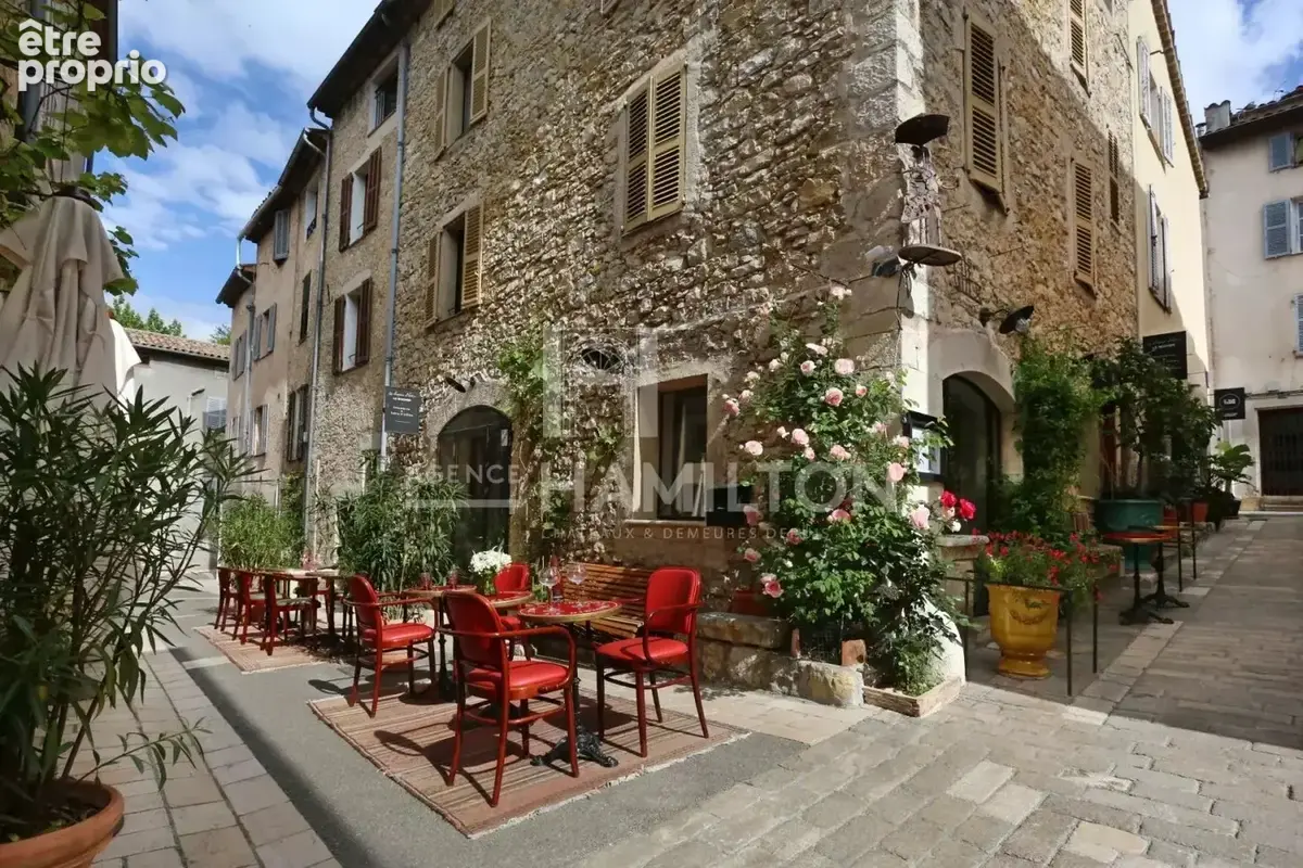 Hotel et restaurant valbonne village en pierre - photo 2