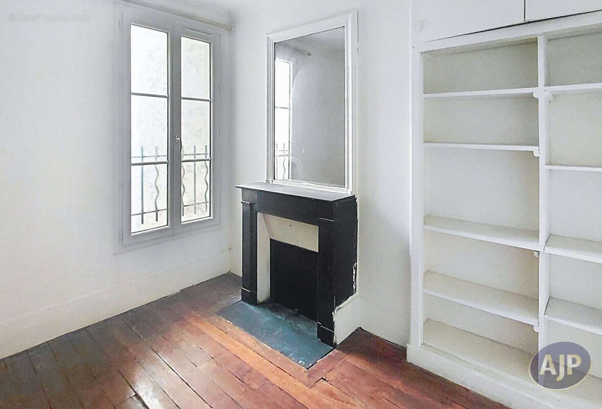 Appartement à PARIS-8E