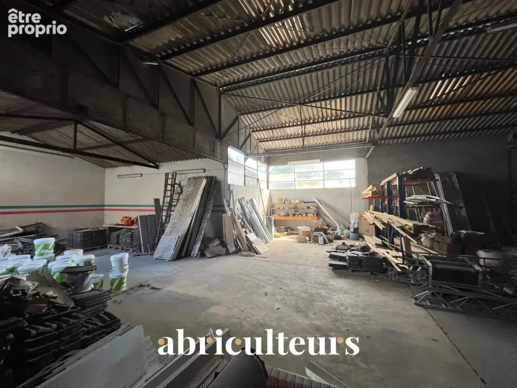 Bureaux dans Local industriel à Châteaudun (28200) - photo 7