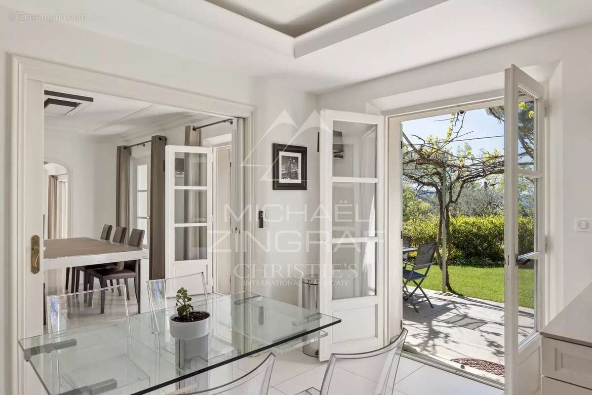 Maison à MOUGINS
