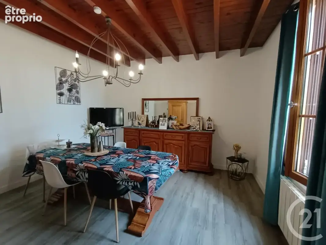 Maison 5 pièces 129 m² à vendre à Les Eglisottes-Et-Chalaures (33230) - photo 2