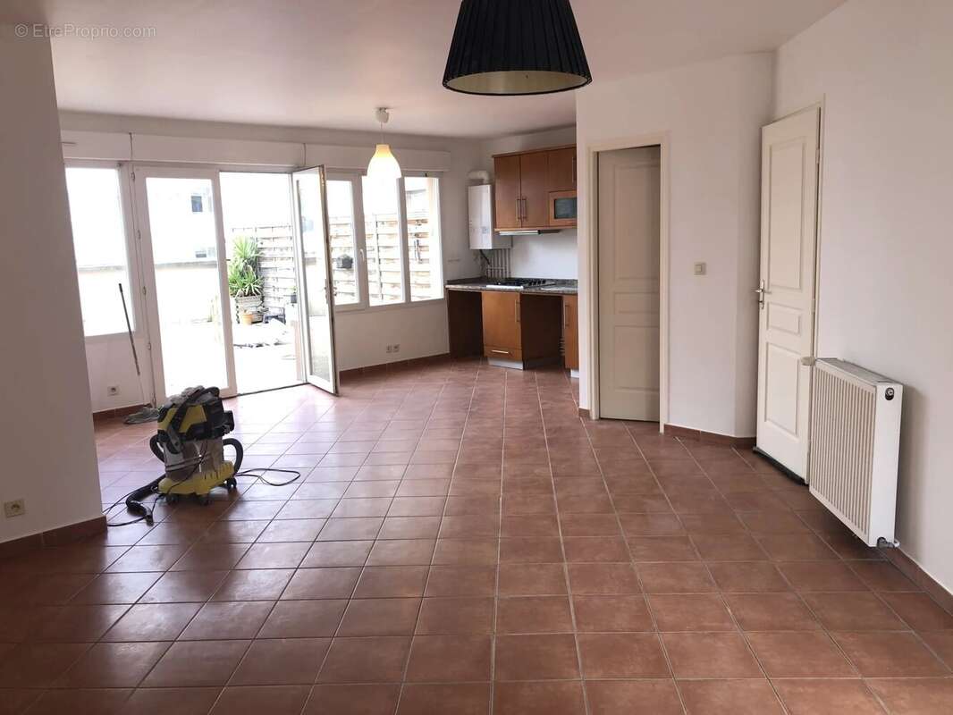 Maison à SARTROUVILLE