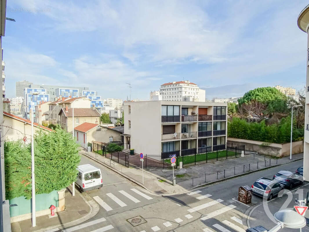 Appartement à LYON-8E