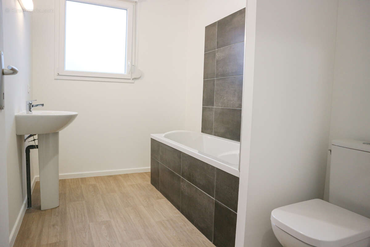 Maison à JARVILLE-LA-MALGRANGE