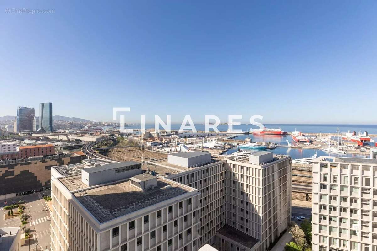 Appartement à MARSEILLE-2E