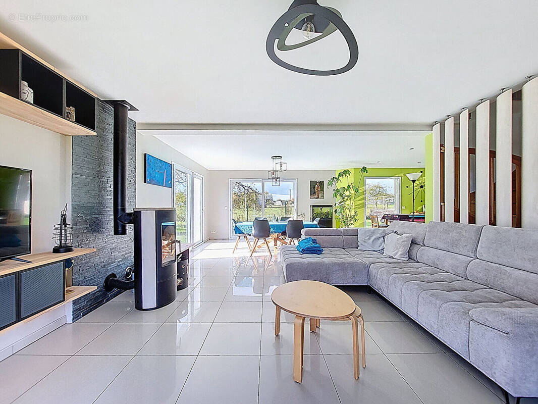 Maison à GUIGNEMICOURT