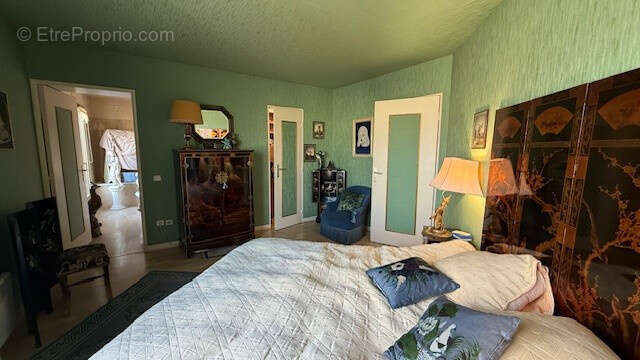 Appartement à LEVALLOIS-PERRET