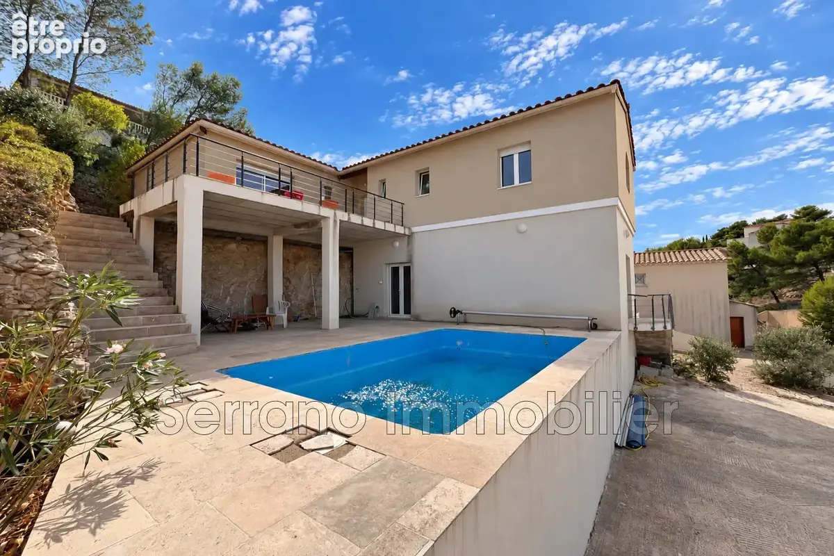 Photo Maison à Beaucaire au prix de 375 000€
