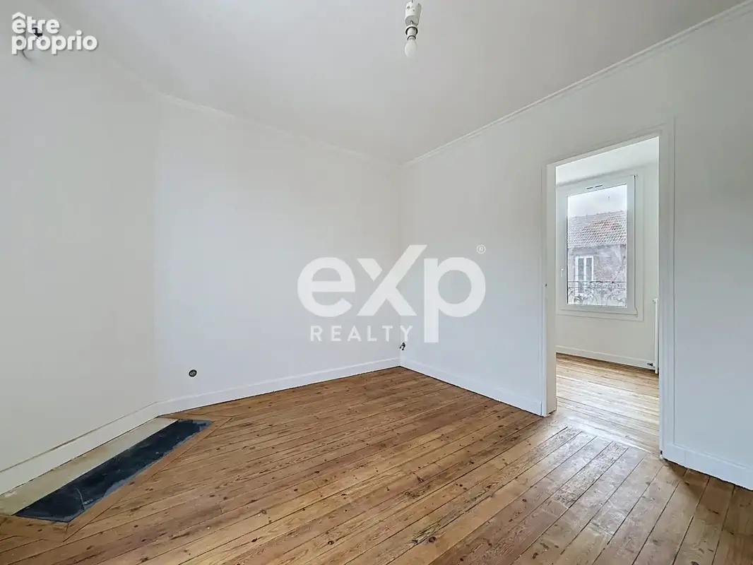 Maison 62 m² à Saint-Denis  - photo 9