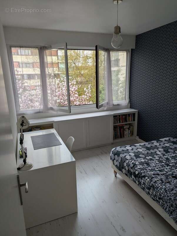 Appartement à FONTENAY-LE-FLEURY