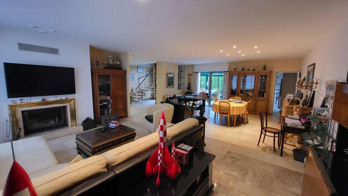 Maison à SAINT-QUENTIN