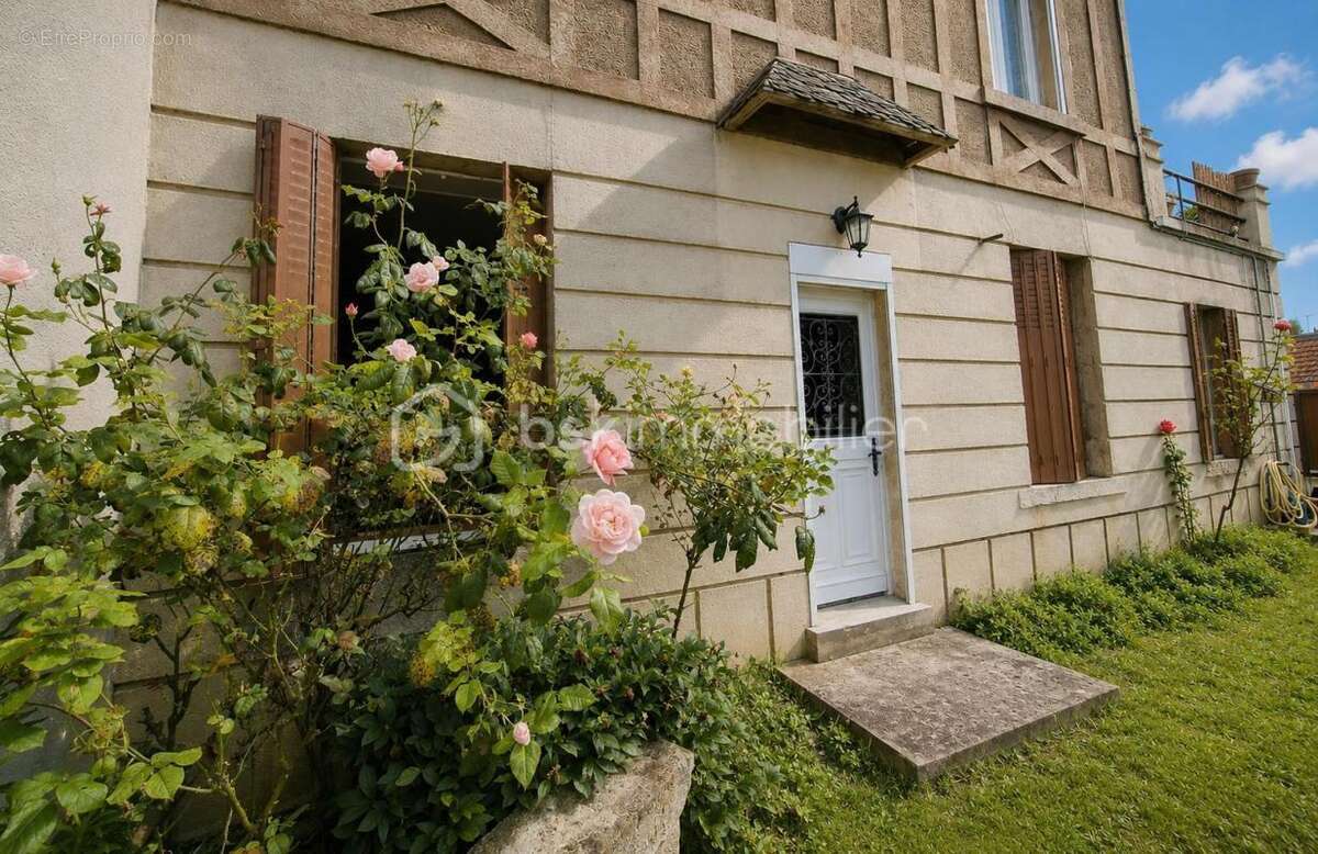 Appartement à FAY-AUX-LOGES
