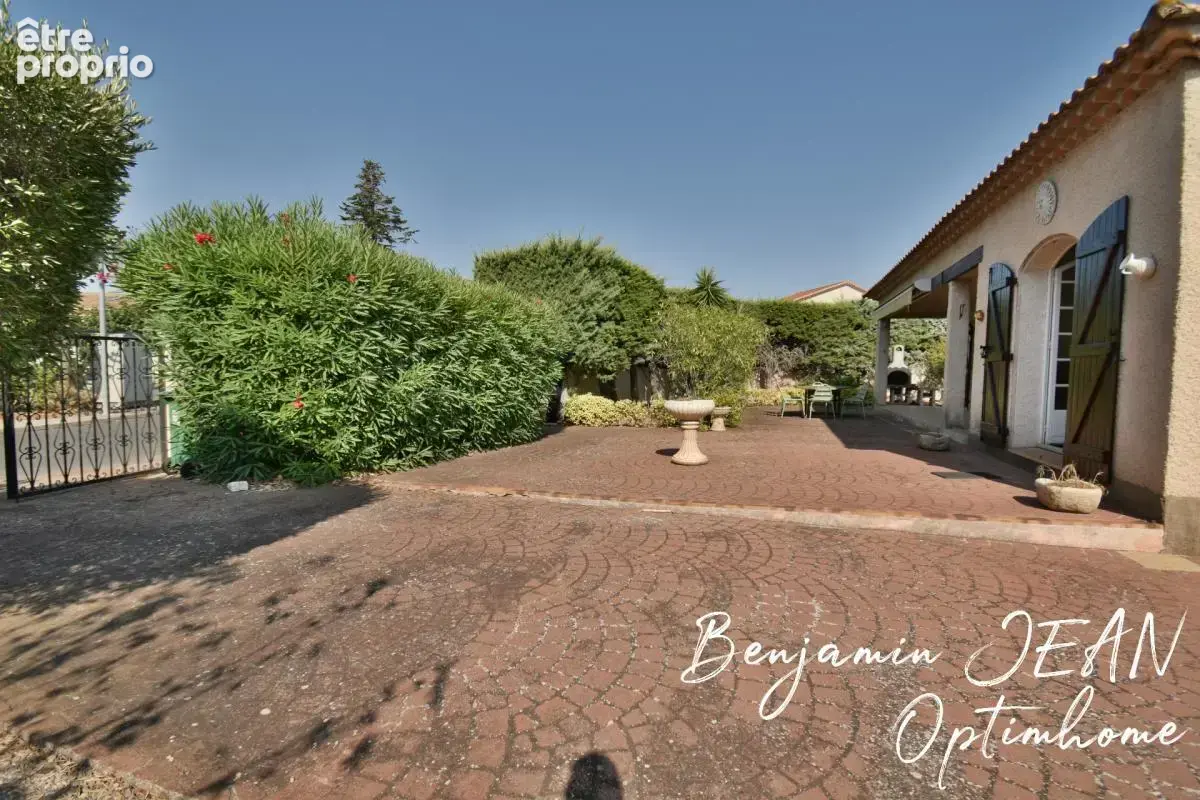 Sauvian – Maison de plain-pied 4 faces sur 715 m² avec garage et beau potentiel - photo 6