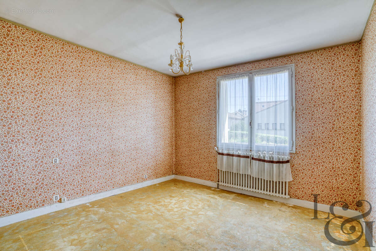 Maison traditionnelle des années 1970 à vendre à Villeneuve-sur-Lot - photo 9