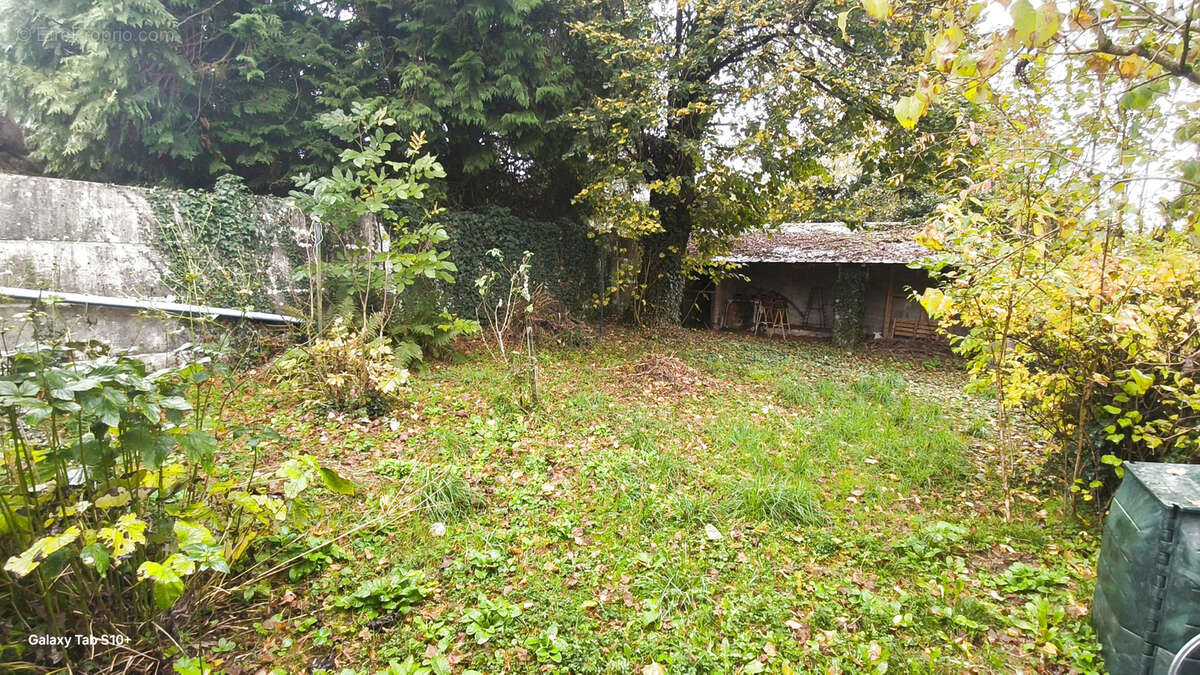 Maison à MAGNAC-BOURG