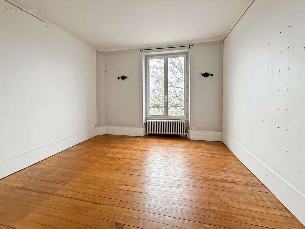 Maison à VILLEBON-SUR-YVETTE