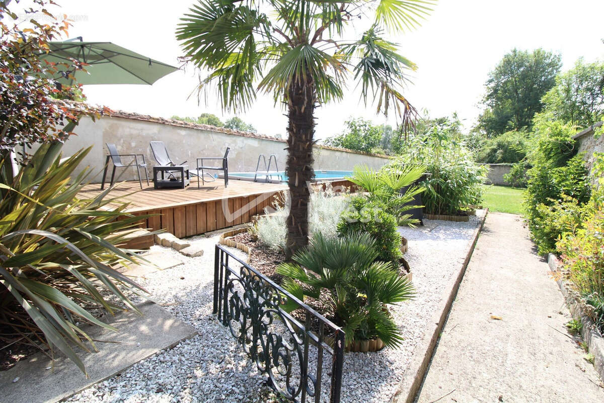 Maison à FAREMOUTIERS