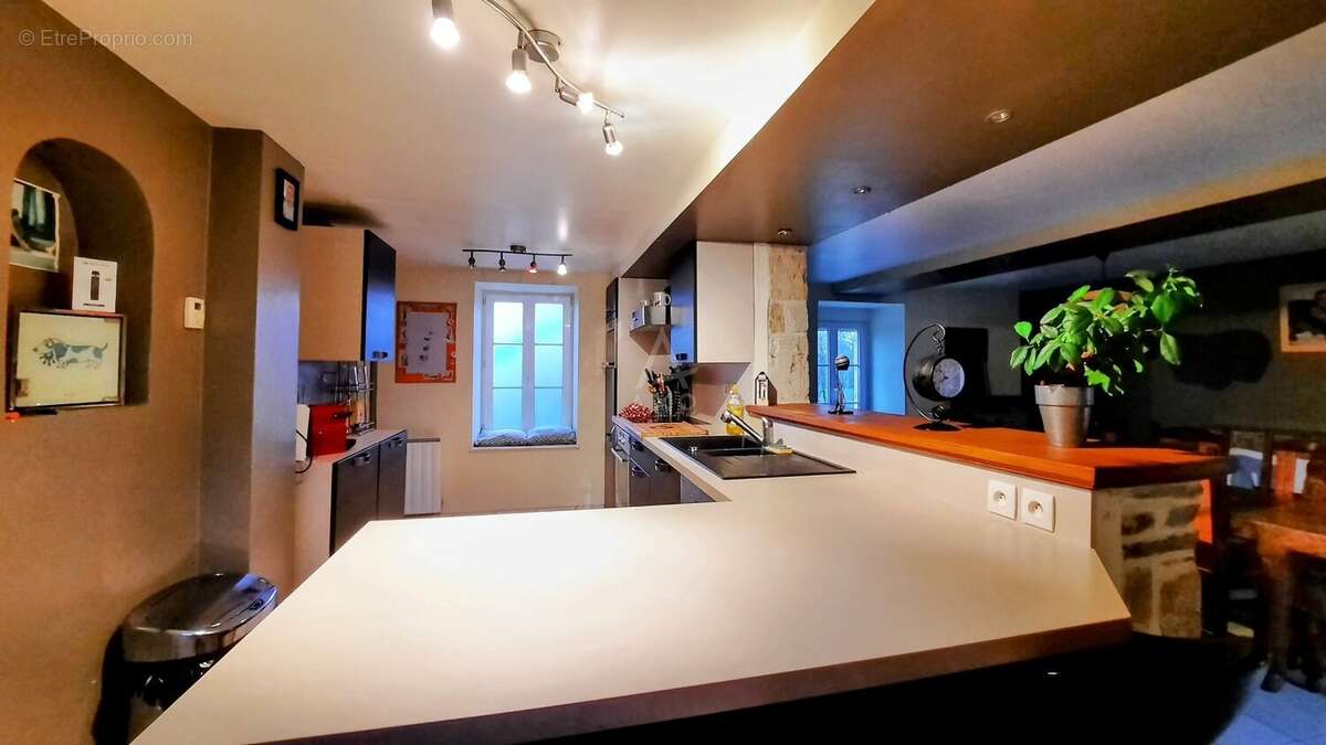 Maison à VILLY-BOCAGE