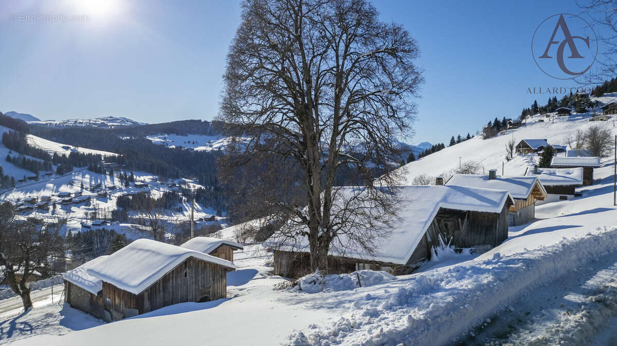 Maison à NOTRE-DAME-DE-BELLECOMBE