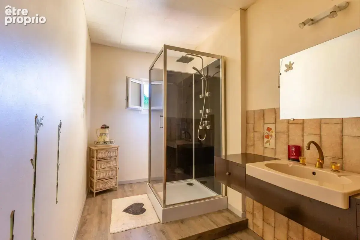 Maison 6 pièces de 163 m² avec piscine à Marcilly-d'Azergues - photo 15