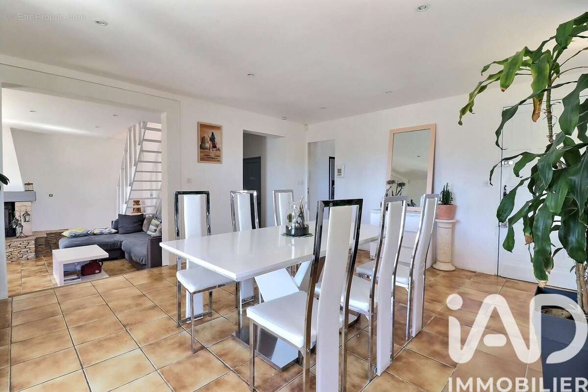 Photo 2 - Maison à LE VAL