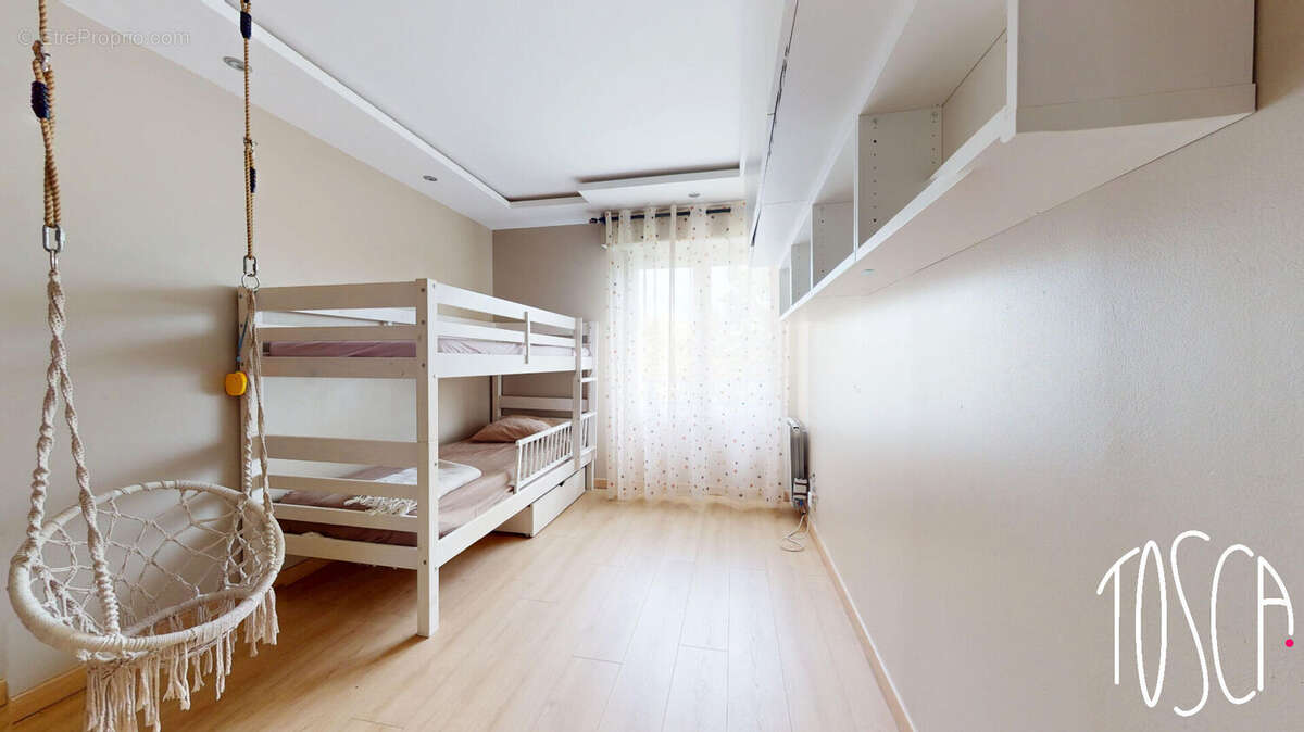 Appartement à THIAIS