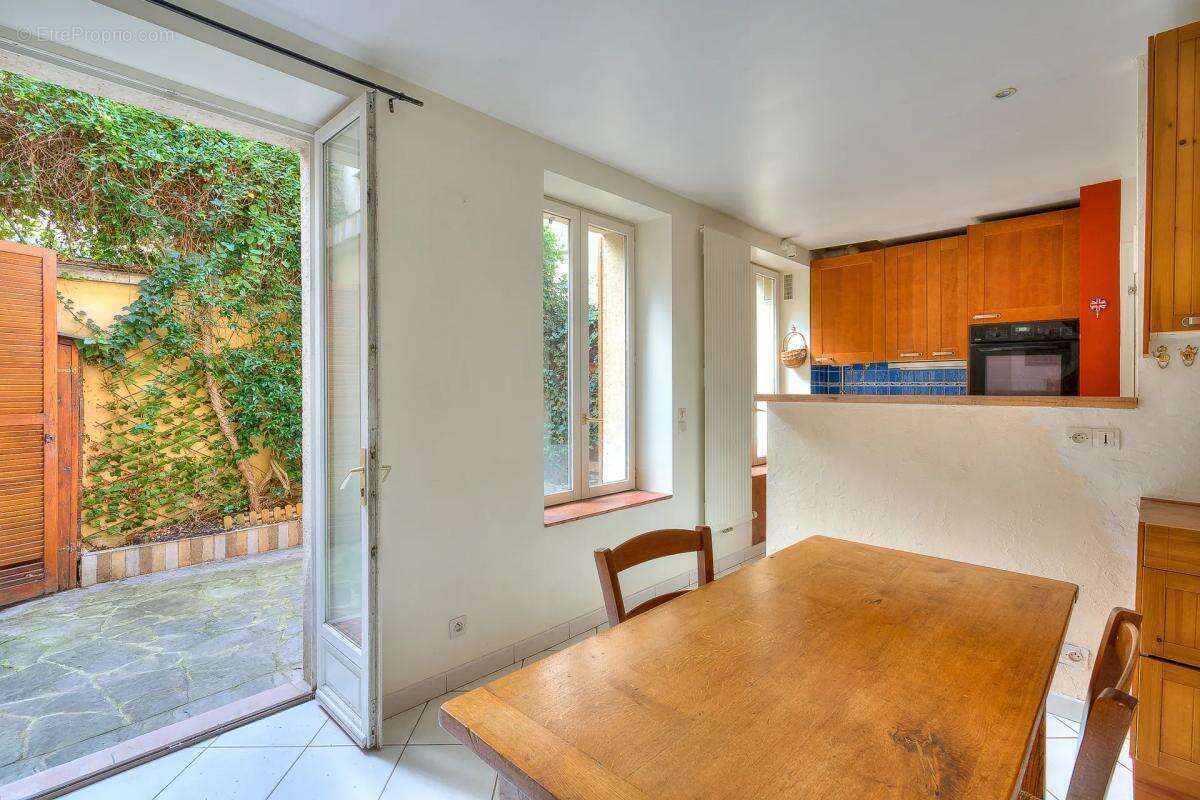 Appartement à PUTEAUX