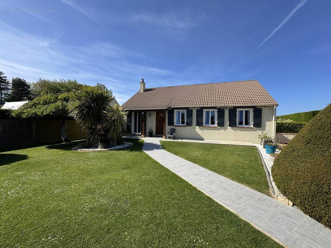 Maison à SAINT-MARTIN-AUX-BUNEAUX