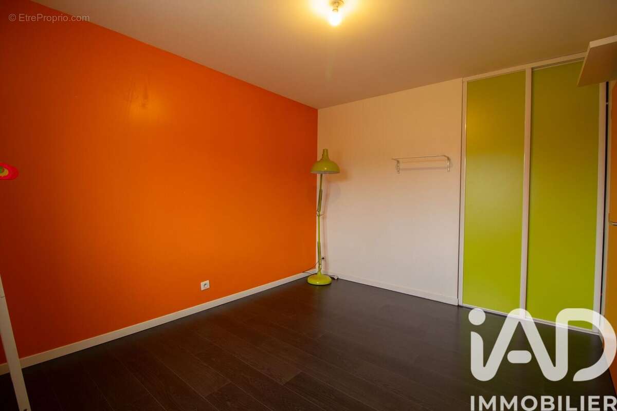 Photo 5 - Appartement à SAINT-JULIEN-EN-BORN