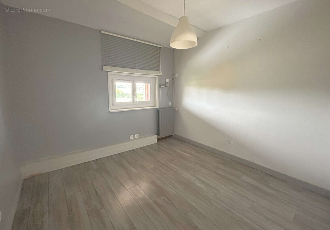 Maison à SAINT-NIZIER-LE-DESERT