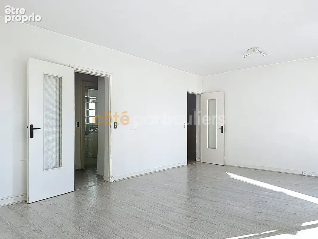Appartement 2/3 pièces avec jardin, cave et parking. - photo 10