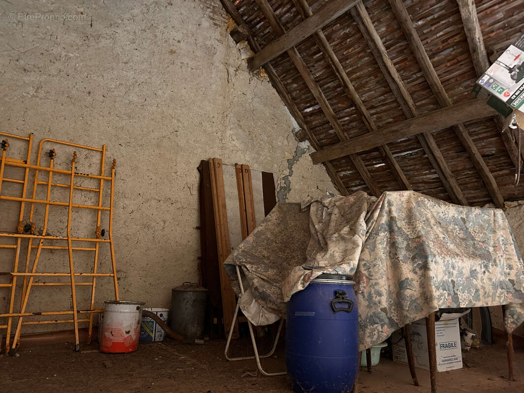 Maison à LA PEROUILLE