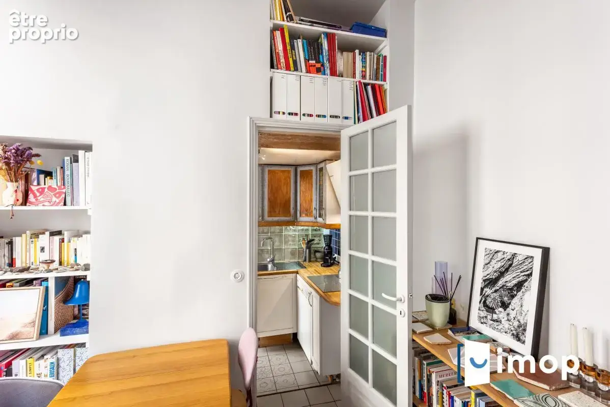 Idéalement placé. Ambiance contemporaine avec charme de l'ancien - photo 7