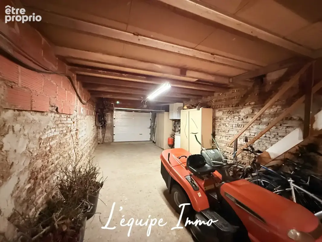 HYPER CENTRE LEGUEVIN! Toulousaine rénovée de 257 m2 - Double garage 80 m2- Piscine - photo 26