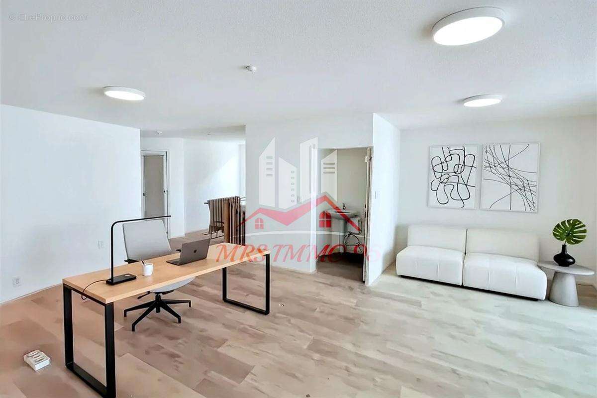 Commerce à LUZARCHES