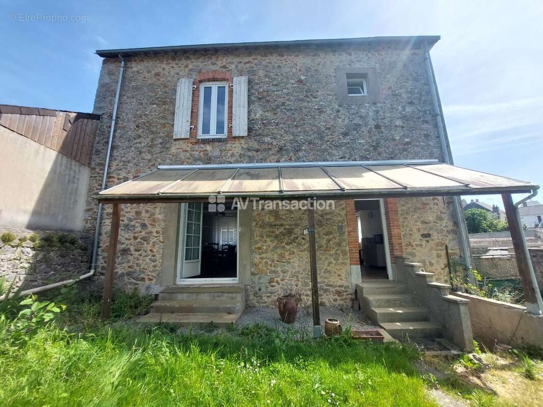 Maison à VAIGES