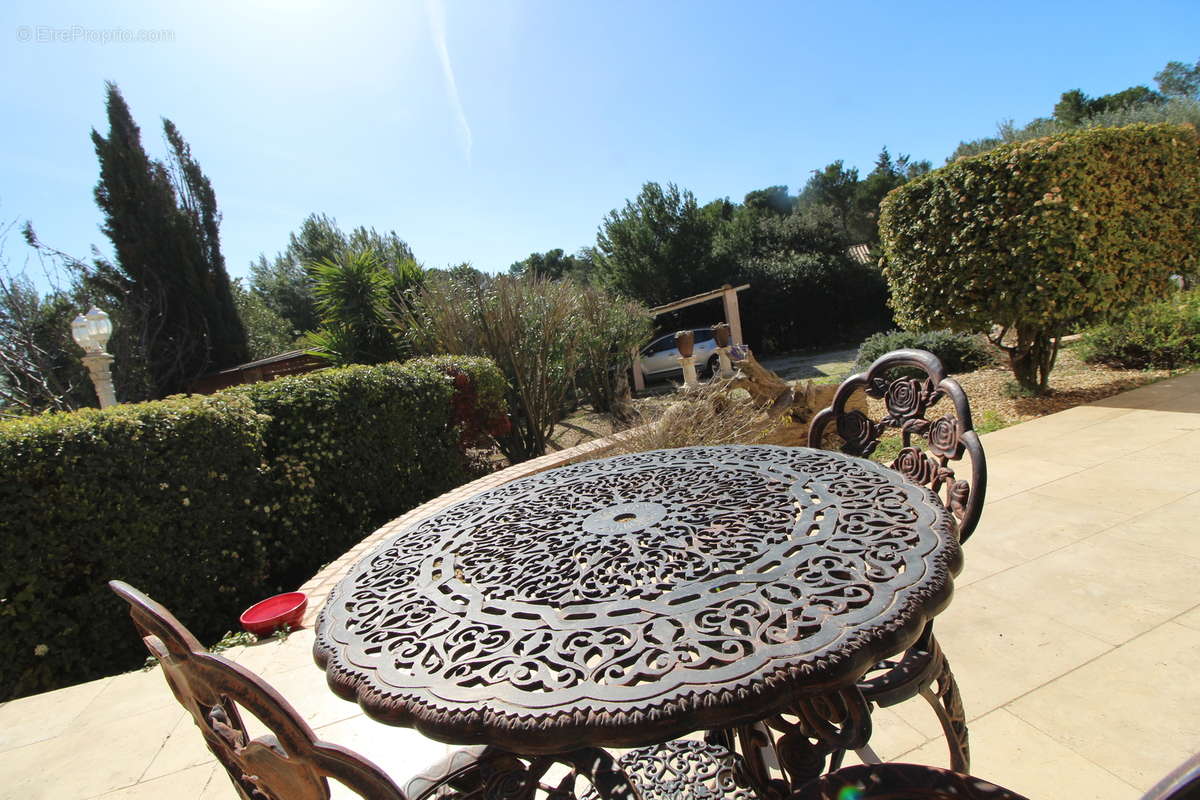 Maison à LEZIGNAN-CORBIERES